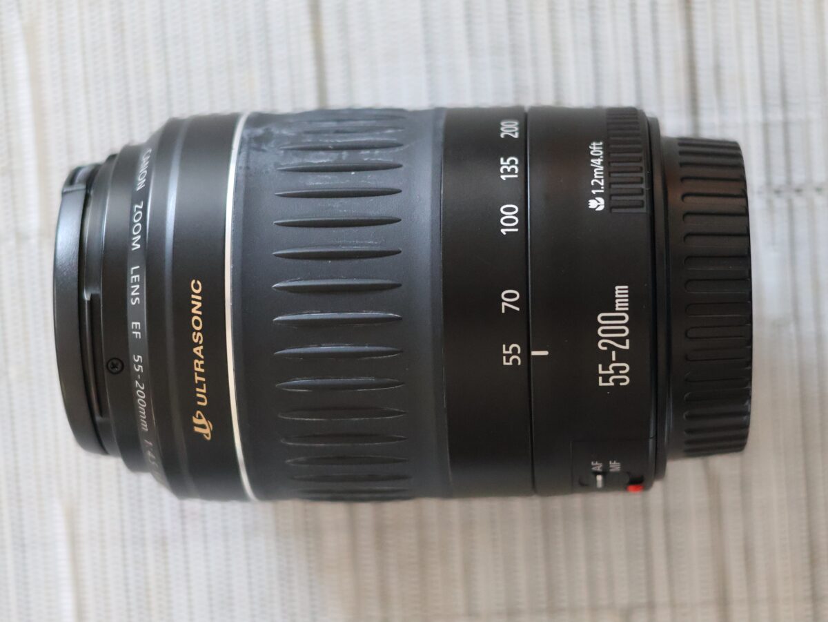 EF-55-200mm F4.5-5.6 Ⅱ USM AF/MFスイッチ